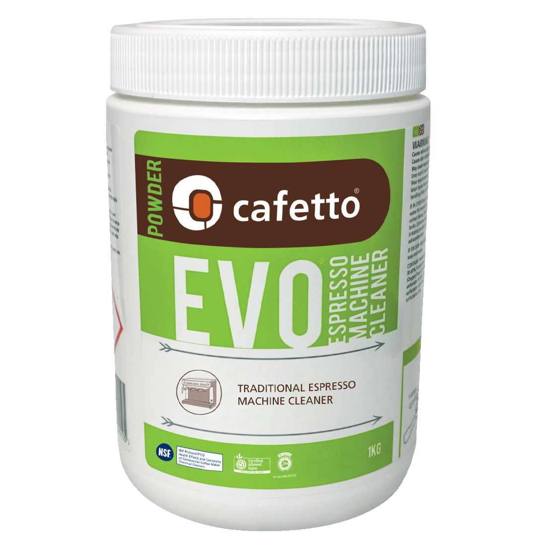 En 1 kg hvid beholder med Cafetto EVO Cleaning Powder fra Cafetto, specielt til halvautomatiske espressomaskiner. Den har logoet, produktnavnet og brugsvejledningen til tilbageskylning af traditionelle espressomaskiner.