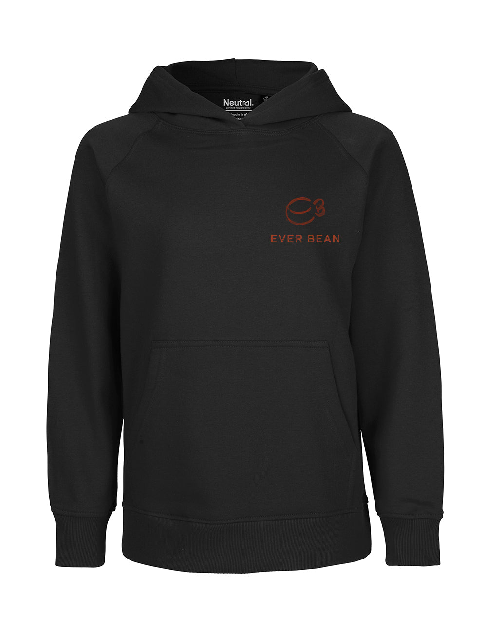 En sort, miljøvenlig "Neutral, Hoodie, Junior" fra Neutral har en frontlomme med et simpelt brunt kaffekopikon og EverBean-logoet på venstre bryst.