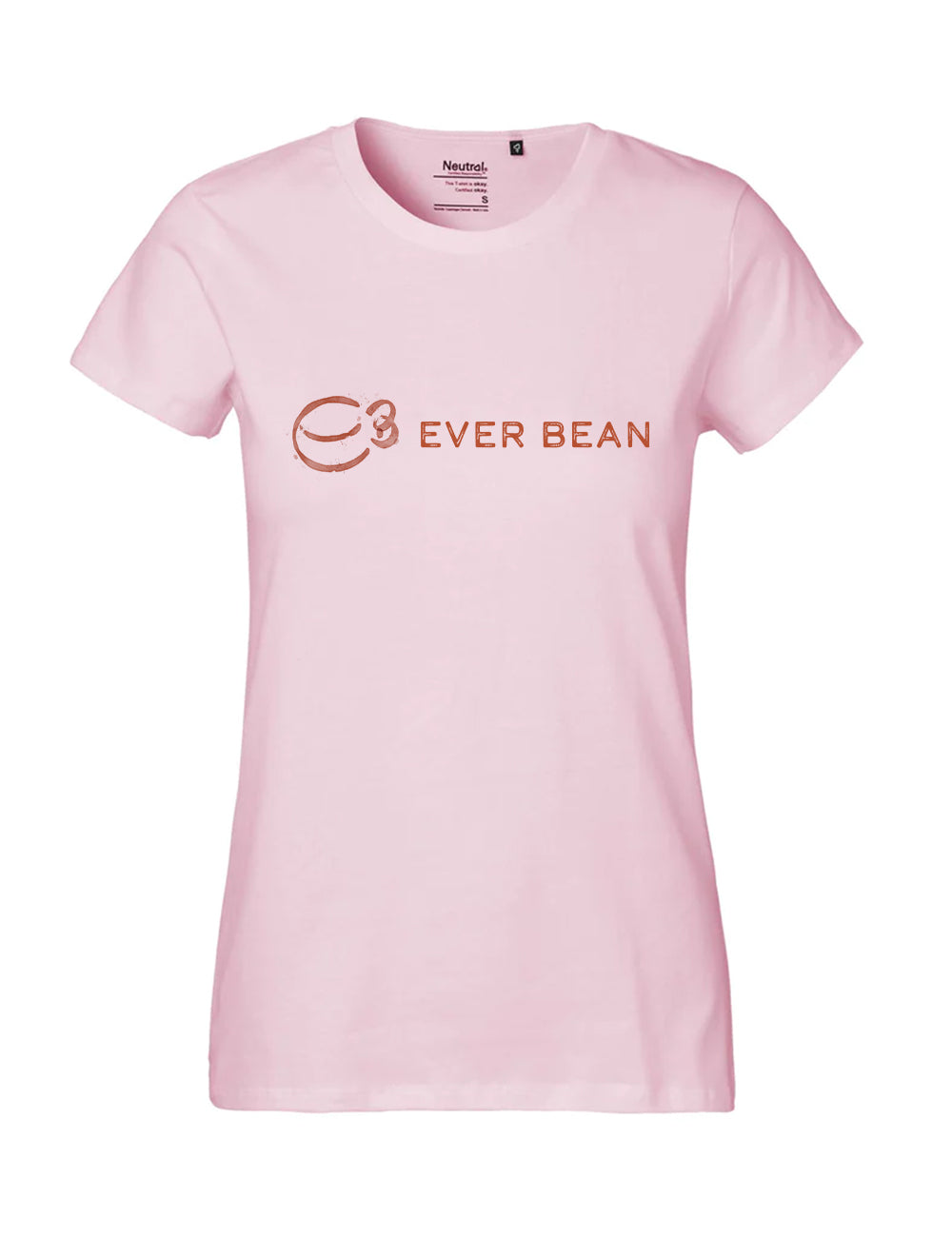 Neutral Tee, Dame fra Neutral er en pink T-shirt med "Ever Bean"-logoet og brun tekst foran, lavet af Fairtrade-bomuld for et miljøvenligt valg. Levering tager 2-3 uger.