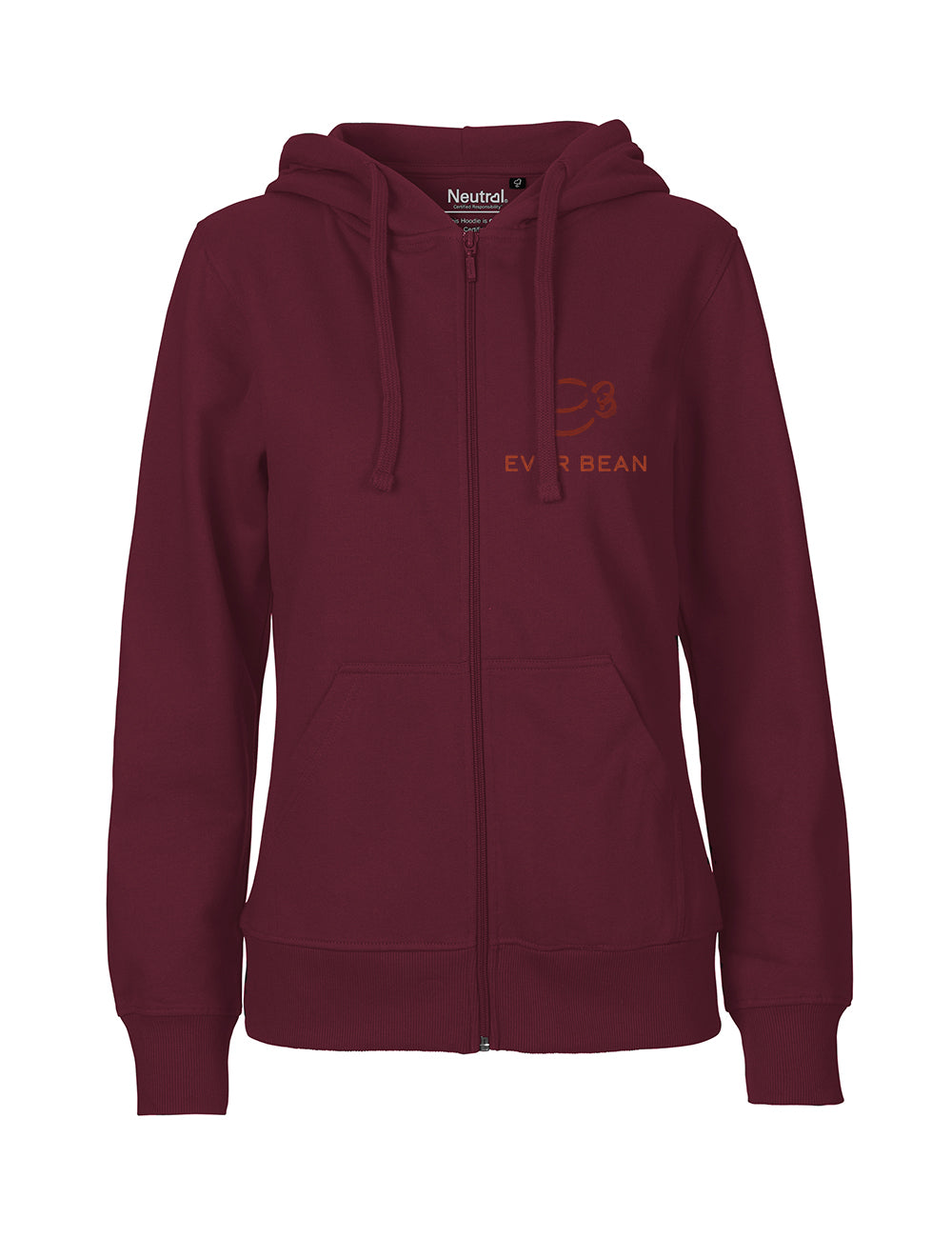 Den neutrale "Hoodie Zip, Dame" har en rødbrun nuance lavet af fairtrade-bomuld. Et subtilt brunt "Ever Bean" kaffekop-emblem øverst til venstre på brystet tilføjer detaljer. Komplet med snøre og to frontlommer vises den på en almindelig baggrund for komfort og stil.